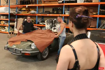 Dirty Priscilla – Tattooed German MILF Undresses for Car Threesome