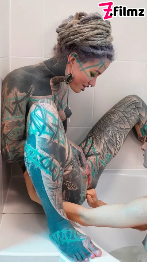 Anuskatzz: Two Tattooed Brunettes Fist and Lick in the Bathroom – photo 12 of 16