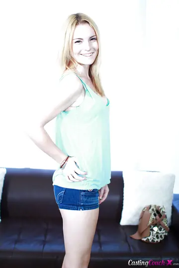 Aly Monroe – Blonde in Shorts Pulls Aside Her Panties and Spreads