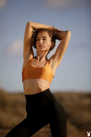 Taya Vais – Slim Brunette Undresses and Poses Nude Outdoors