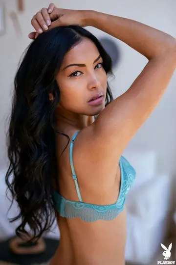 Chloe Rose – Brunette Strips Off Her Lingerie and Poses Nude Showing Tattoo