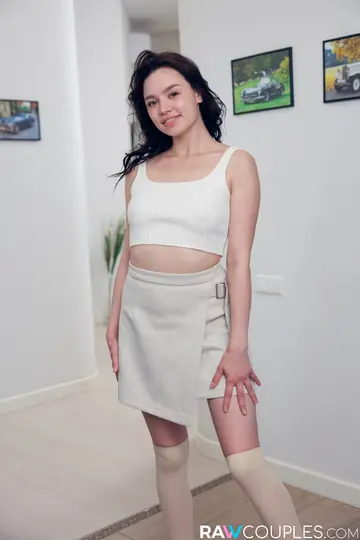 Eva Murkovski – Amateur Brunette Undresses and Has Sex with Her Boyfriend