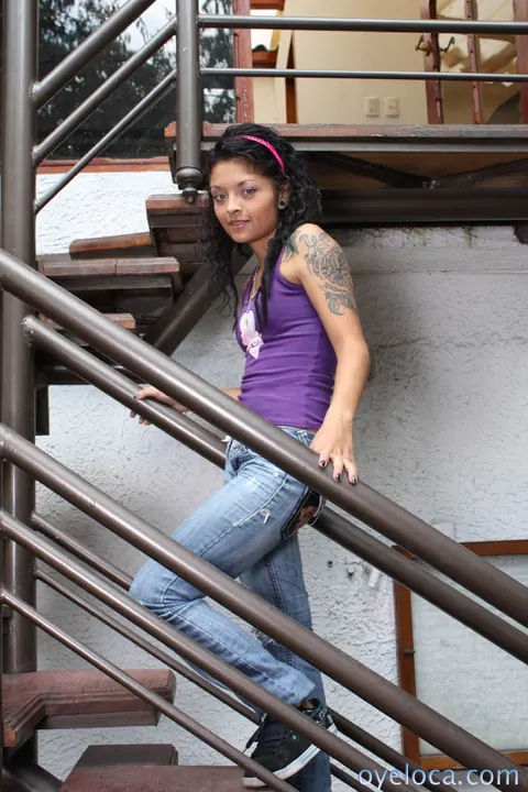 Diana Delgado: Curly Brunette Latina Shows Her Tattoos Outdoors – photo 5 of 20