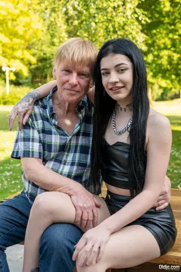 Chloe Heart – Brunette with Small Natural Tits and a Tattoo Fucks an Older Man at a Table
