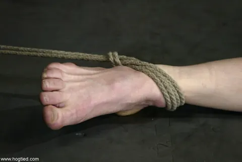 Sye Rena: Mature Redhead Bound in Rope Plays with a Vibrator – photo 13 of 20