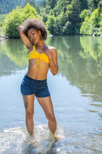 Nikki Darling – Ebony Babe Poses in a Bikini and Shorts by the River