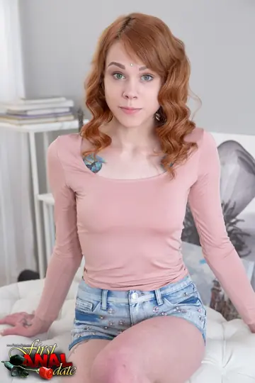 Mary Solaris – Petite Russian Redhead in Shorts Takes Anal and a Facial