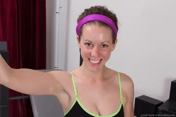 Candy Smith – Busty Thick Brunette Flexes and Spreads Her Hairy Pussy After Working Out