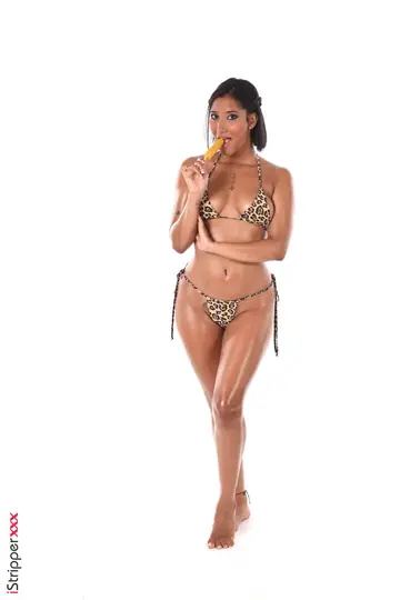 Alika Penagos – Thick Latina Strips Out of Her Bikini and Oils Her Big Tits