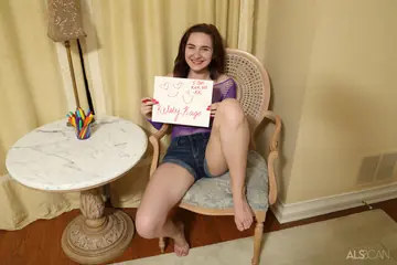 Kelsey Kage – PAWG Strips Naked and Uses a Glass Dildo