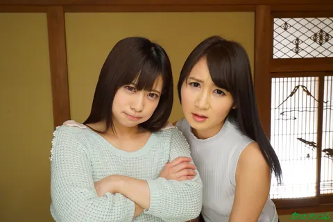 Petite Japanese Women Give a Handjob and Lick Pussy in a Threesome – photo 2 of 12